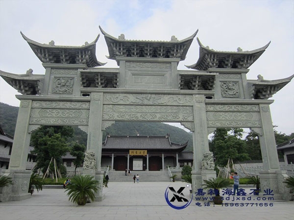 三門七樓石雕牌坊