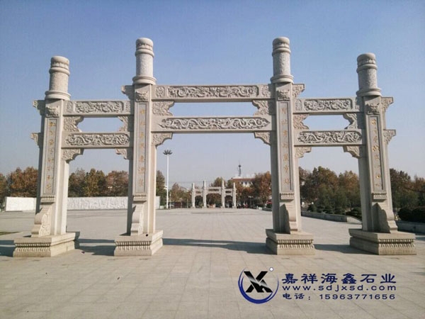 三門沖天柱石雕牌坊